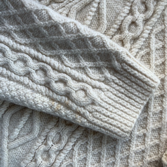 Vintage 80's Wool Cable Knit Sweater - Picture 7 of 10